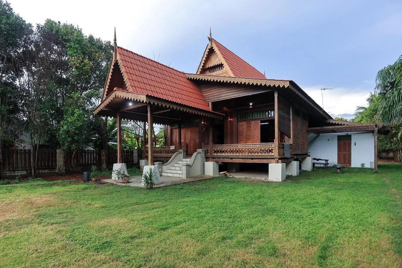 Oyo Home 90256 Rb Beach Homestay Malacca 2*,