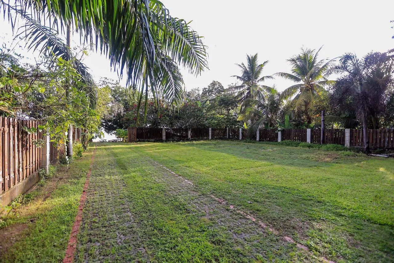 酒店 Oyo Home 90256 Rb Beach Homestay Malacca